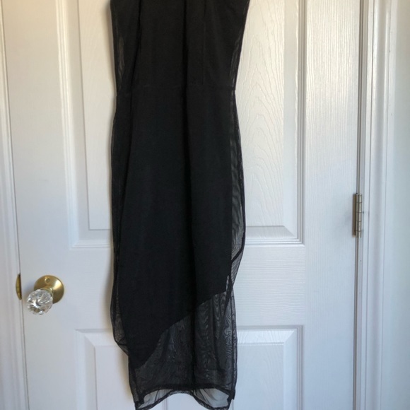 Sexy LBD with asymmetrical mesh hem - Picture 3 of 5